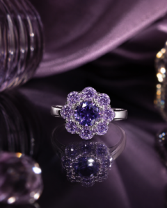 Violette Royale Ring